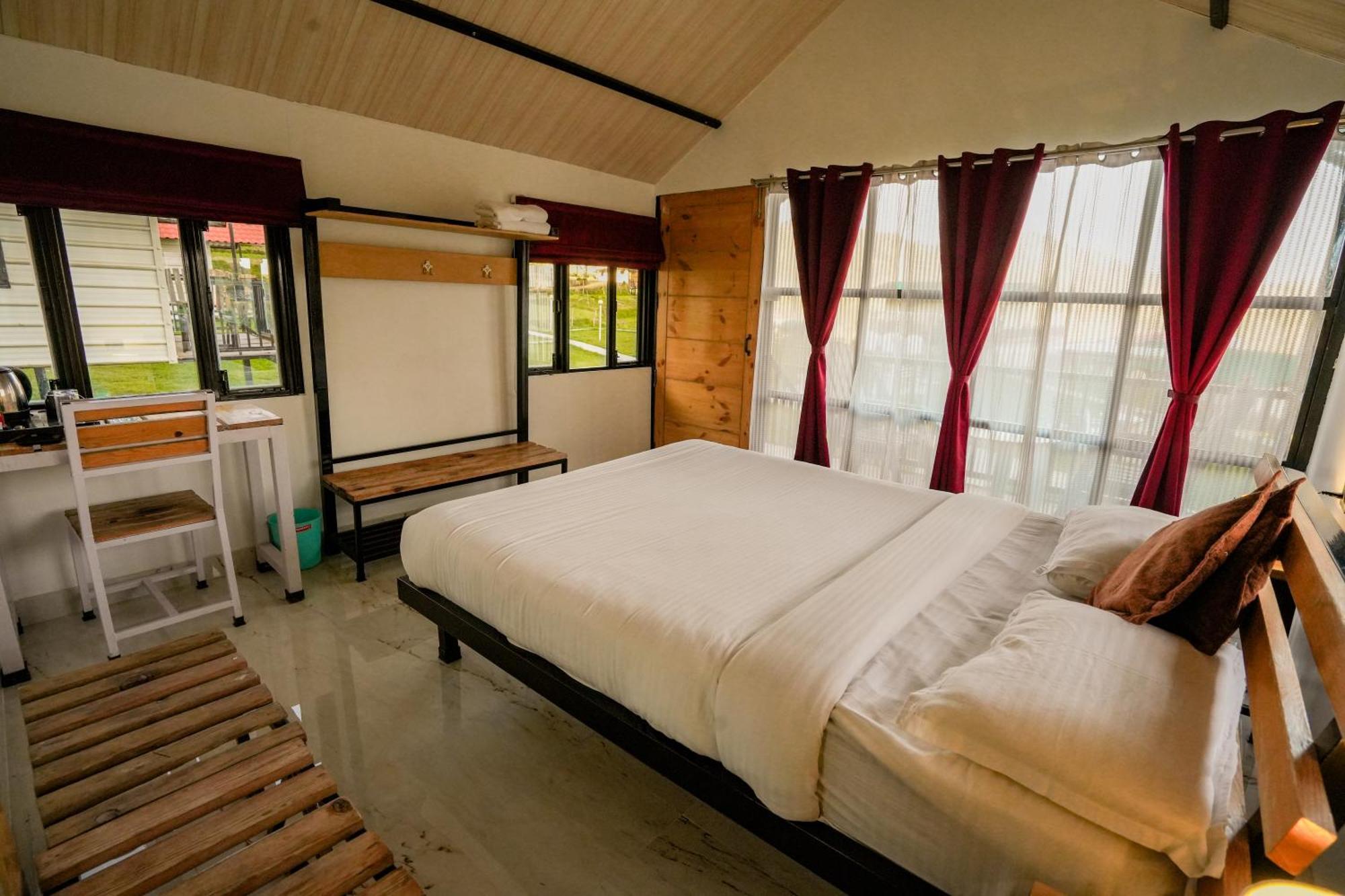 The Hillside Cottages Kanatal Ngoại thất bức ảnh